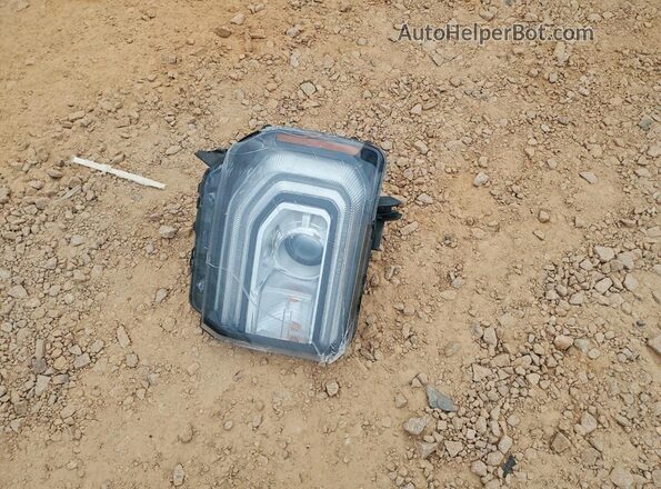 1GTV2MEC3HZ281633 2017 GMC SIERRA Blue Engine compartment view