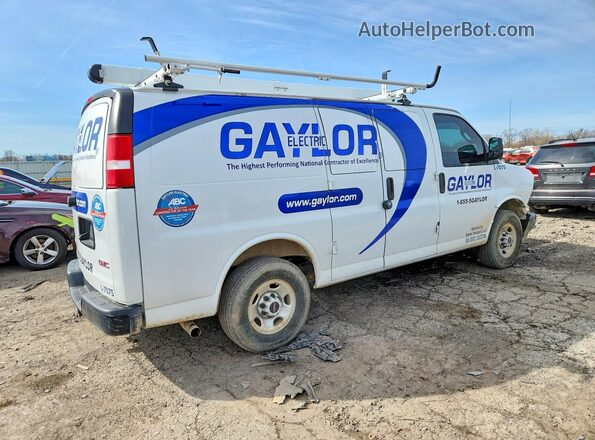 1GTW7AF77R1178611 2024 GMC SAVANA White უკანა მარჯვენა