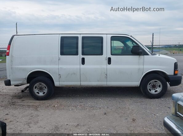 1GTW7AFG3G1120816 2016 GMC SAVANA 2500 White Rear interior view