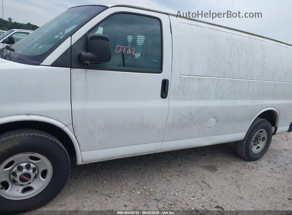 1GTW7AFG3G1120816 2016 GMC SAVANA 2500 White 360 interior view