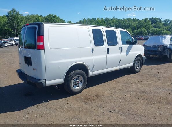 1GTW7AFG4H1126898 2017 GMC SAVANA 2500 White Rear right