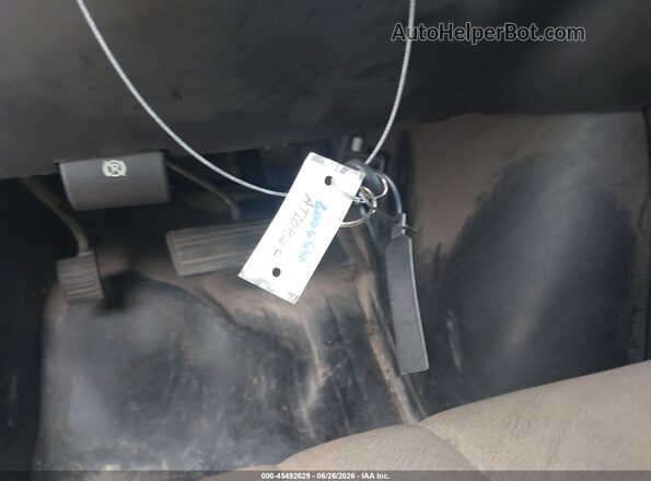 1GTW7AFG5L1186567 2020 GMC SAVANA CARGO White Vista del salpicadero
