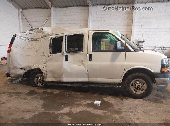 1GTW7AFGXJ1903106 2018 GMC SAVANA 2500 White 360 interior view