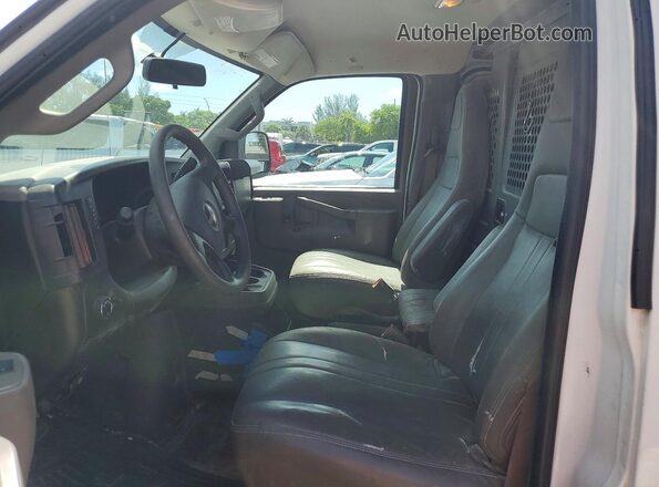 1GTW7AFP7J1342878 2018 GMC SAVANA White წინა სალონის ხედი
