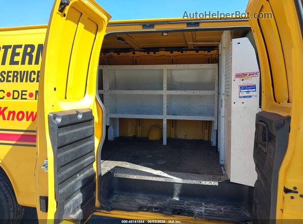 1GTW7BFP1P1115670 2023 GMC SAVANA CARGO Yellow Vista de la etiqueta del VIN