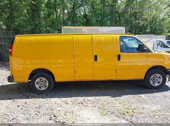 1GTW7BFP1P1115670 2023 GMC SAVANA CARGO Yellow Vista interior de 360 grados