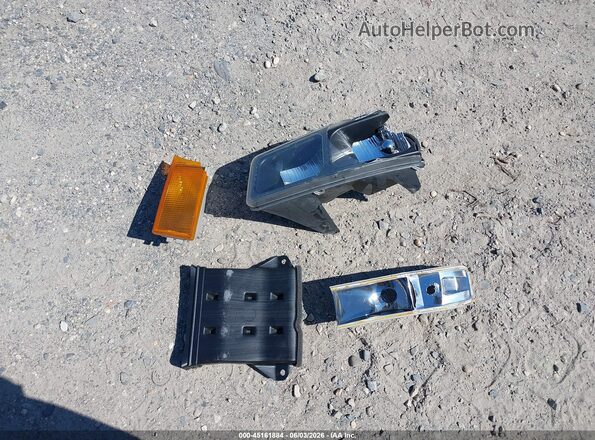 1GTW7BFP1P1115670 2023 GMC SAVANA CARGO Yellow Vista del cuadro de instrumentos