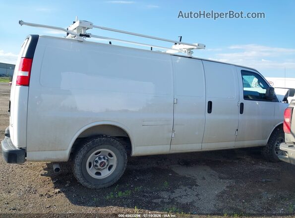 1GTW7BFP5P1100735 2023 GMC SAVANA CARGO White Rear interior view