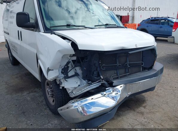 1GTZ7GFG9K1356069 2019 GMC SAVANA White წინა ხედი