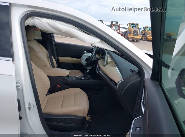 1GYAZAR40RF218241 2024 CADILLAC XT4 White Вид салону спереду