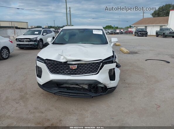 1GYAZAR40RF218241 2024 CADILLAC XT4 White Вид задньої частини салону