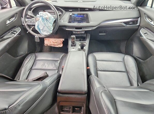 1GYAZAR4XMF026799 2021 CADILLAC XT4 Black 