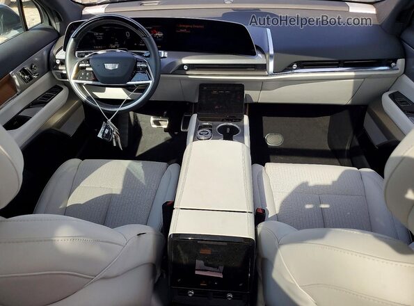1GYC3NML6TZ702727 2026 CADILLAC VISTIQ Silver Dashboard view