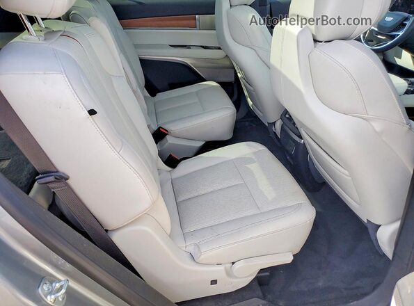 1GYC3NML6TZ702727 2026 CADILLAC VISTIQ Silver Rear interior view