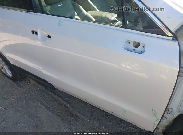 1GYFZBR46NF167804 2022 CADILLAC XT4 White 