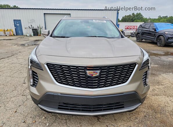 1GYFZCR41NF129774 2022 CADILLAC XT4 Gold Widok z przodu