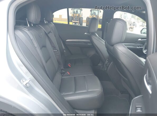 1GYFZCR42RF228089 2024 CADILLAC XT4 Gray Widok naklejki z numerem VIN