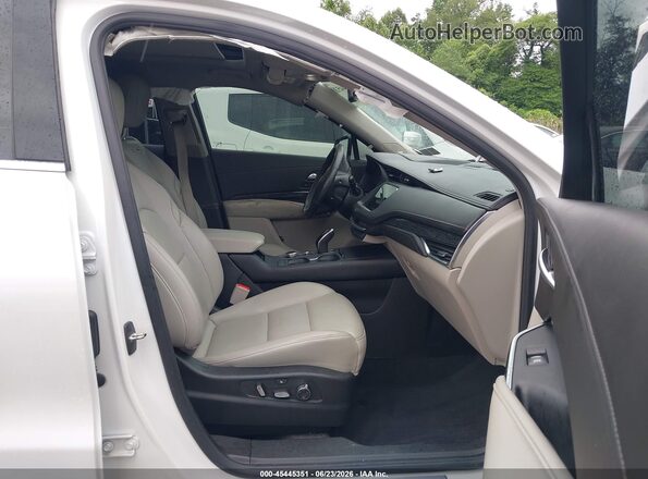 1GYFZDR40PF102512 2023 CADILLAC XT4 White წინა სალონის ხედი