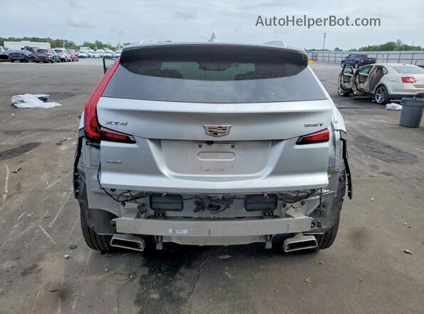 1GYFZDR42NF100032 2022 CADILLAC XT4 Silver Հետևի տեսք