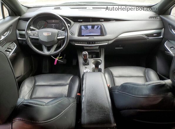 1GYFZDR42NF100032 2022 CADILLAC XT4 Silver Առջևի վահանակի տեսք
