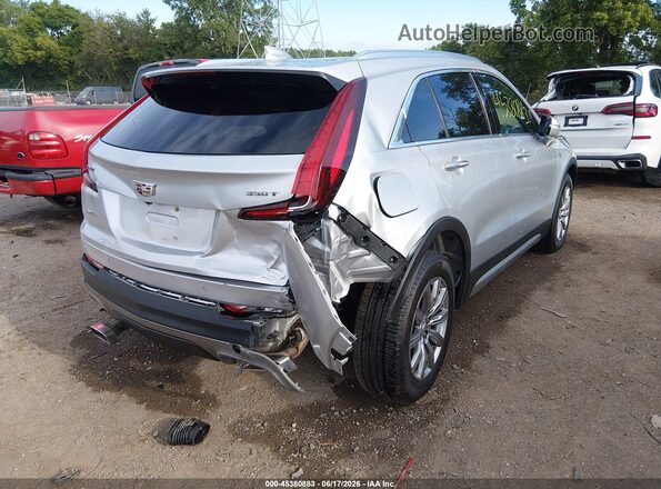 1GYFZDR44NF131945 2022 CADILLAC XT4 Silver Trasero derecho