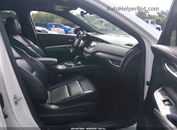 1GYFZDR47LF035630 2020 CADILLAC XT4 Белый Вид салона спереди