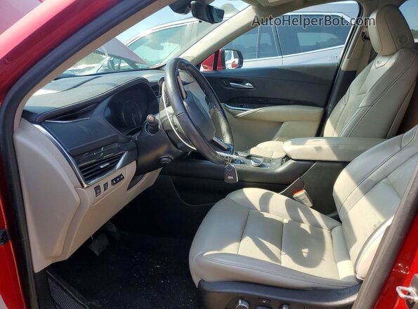 1GYFZDR49NF153326 2022 CADILLAC XT4 Red Vista interior delantera