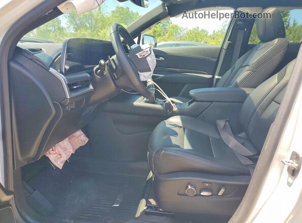 1GYFZFR47RF100299 2024 CADILLAC XT4 White Vista interior delantera