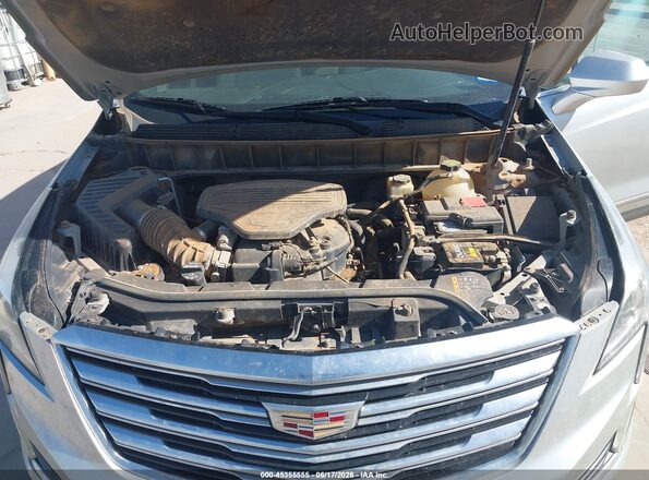 1GYKNARS4HZ121958 2017 CADILLAC XT5 Silver Widok z tyłu