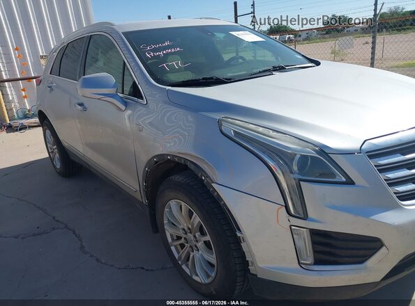 1GYKNARS4HZ121958 2017 CADILLAC XT5 Silver Widok z przodu