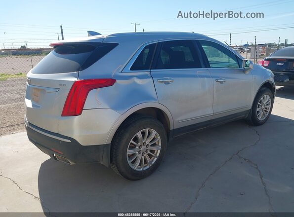 1GYKNARS4HZ121958 2017 CADILLAC XT5 Silver Tył prawy