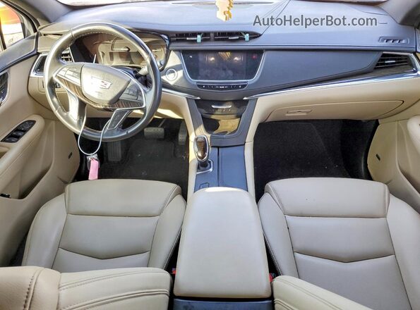 1GYKNARS5JZ242276 2018 CADILLAC XT5 White Widok deski rozdzielczej