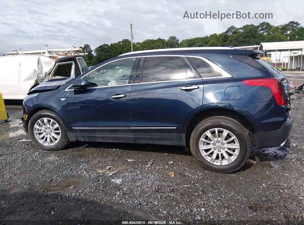 1GYKNARS8HZ161623 2017 CADILLAC XT5 Blue Панорамний вид салону 360°
