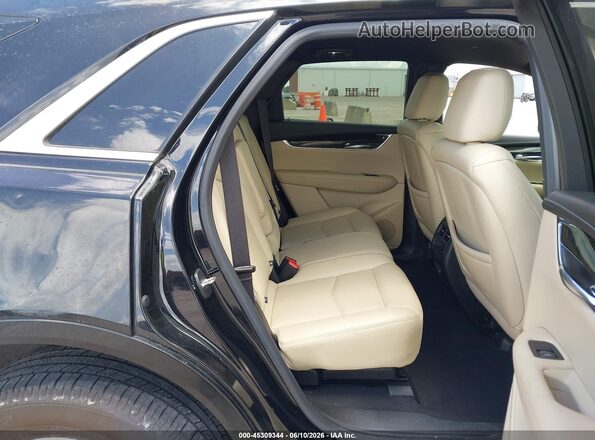 1GYKNARSXJZ218913 2018 CADILLAC XT5 Black VIN კოდის სტიკერის ხედი