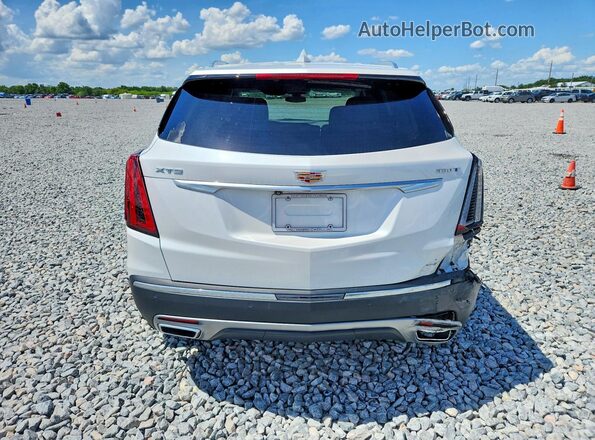 1GYKNCR4XRZ751661 2024 CADILLAC XT5 White Հետևի տեսք