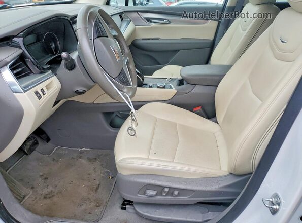 1GYKNDR47RZ730157 2024 CADILLAC XT5 White Սալոնի դիմացի տեսք