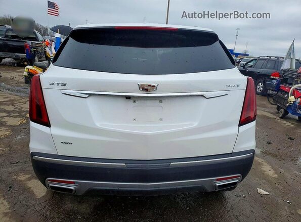 1GYKNDR47RZ730157 2024 CADILLAC XT5 White Հետևի տեսք