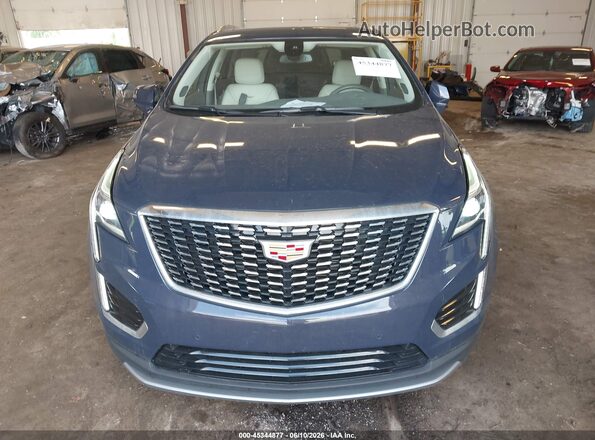 1GYKNDR48RZ725615 2024 CADILLAC XT5 Dark Blue Вид щитка приборов
