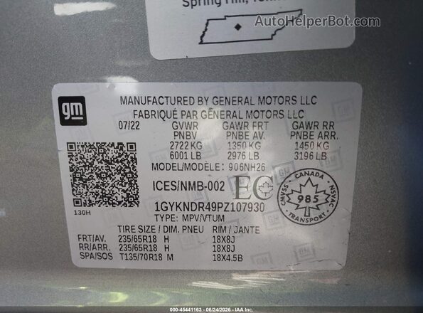 1GYKNDR49PZ107930 2023 CADILLAC XT5 Gray Vista del compartimento del motor