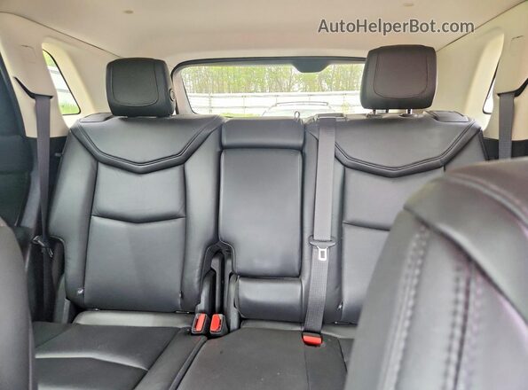 1GYKNDRS0JZ200664 2018 CADILLAC XT5 Black 