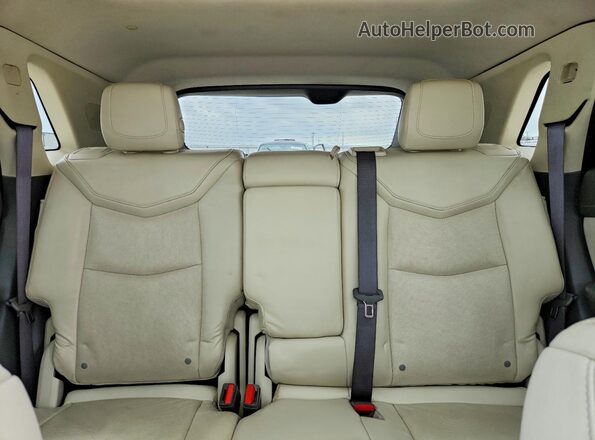 1GYKNERS5HZ131003 2017 CADILLAC XT5 Gold Հետևի նստատեղերի տեսք
