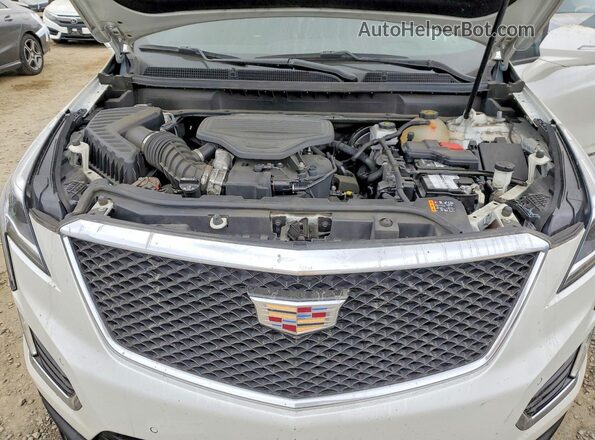 1GYKNGRSXMZ224010 2021 CADILLAC XT5 White Вид підкапотного простору