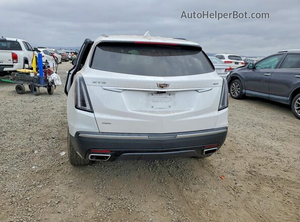 1GYKNGRSXMZ224010 2021 CADILLAC XT5 White Вид ззаду