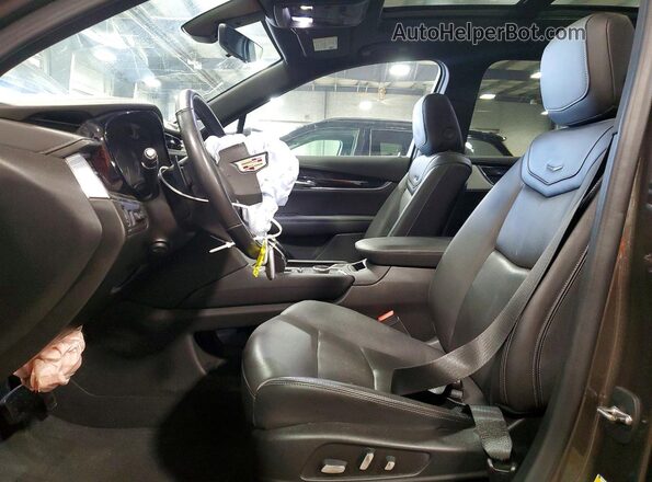 1GYKPBRS6LZ100103 2020 CADILLAC XT6 Brown Вид салону спереду