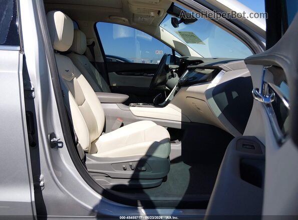 1GYKPCRS5LZ197137 2020 CADILLAC XT6 Silver Սալոնի դիմացի տեսք