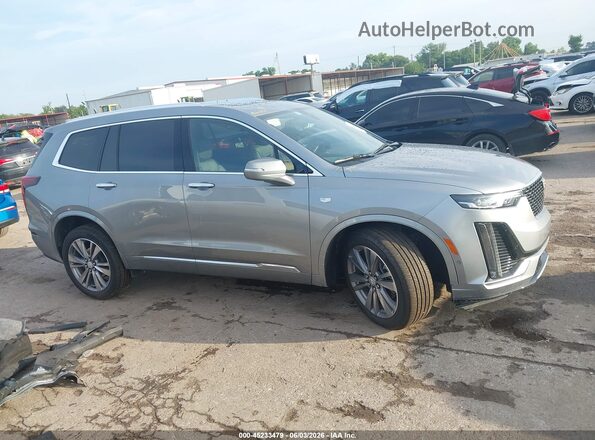 1GYKPCRS5SZ155775 2025 CADILLAC XT6 Gray Vista interior trasera