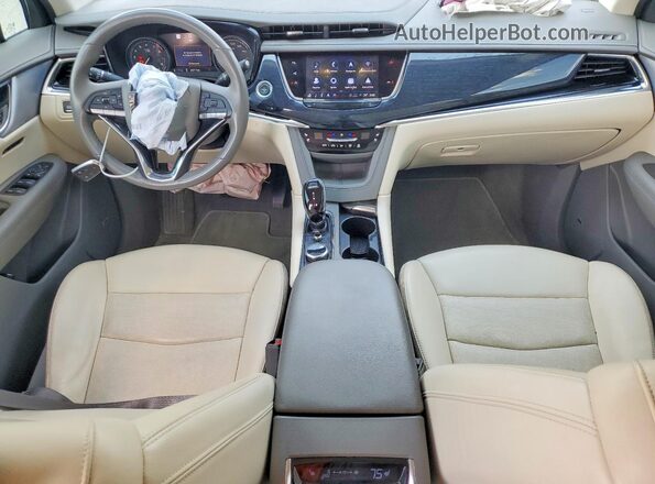 1GYKPCRSXRZ704400 2024 CADILLAC XT6 Gray Вид панелі приладів