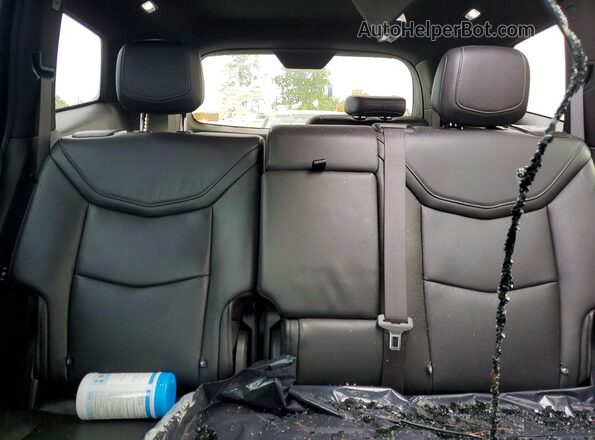 1GYKPDRS2LZ220685 2020 CADILLAC XT6 Silver Widok tylnych siedzeń