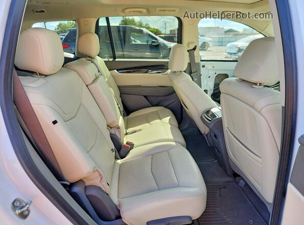 1GYKPDRS5PZ211646 2023 CADILLAC XT6 White Вид задньої частини салону