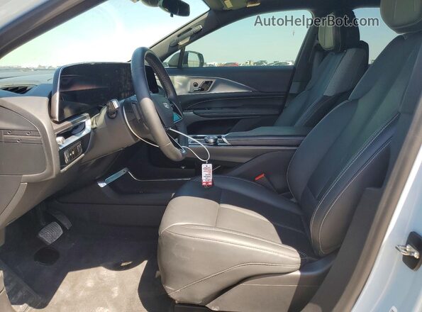 1GYKPMRK5RZ106141 2024 CADILLAC OTHER Blue Вид салону спереду